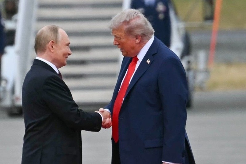 NEWS.ro: Putin, după convorbirea cu Trump şi anunţul privind exporturile ruseşti de motorină: Sunt convins că acest lucru va avea un impact pozitiv asupra întregii economii mondiale