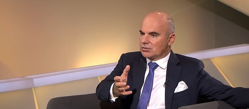 NEWS.ro: Rareş Bogdan: Bolojan, după ce a căzut guvernul, a ajuns la un grad de simpatie, undeva la 28%. Îi informez pe distinşii mei colegi că astăzi Bolojan este la 16-17%, iar PNL are 12%