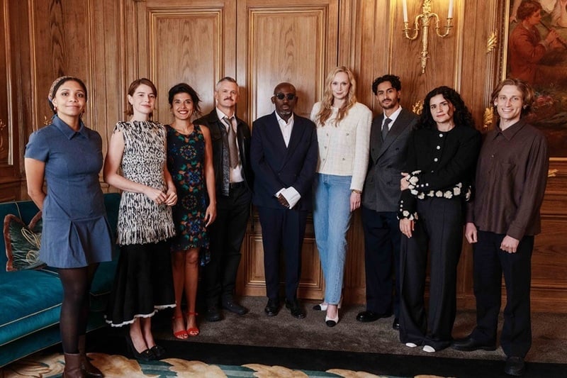 NEWS.ro: Regizoarea britanico-română Rachel Tâpârjan, premiată de British Film Institute pentru viziunea îndrăzneaţă din „Atât de familiar”