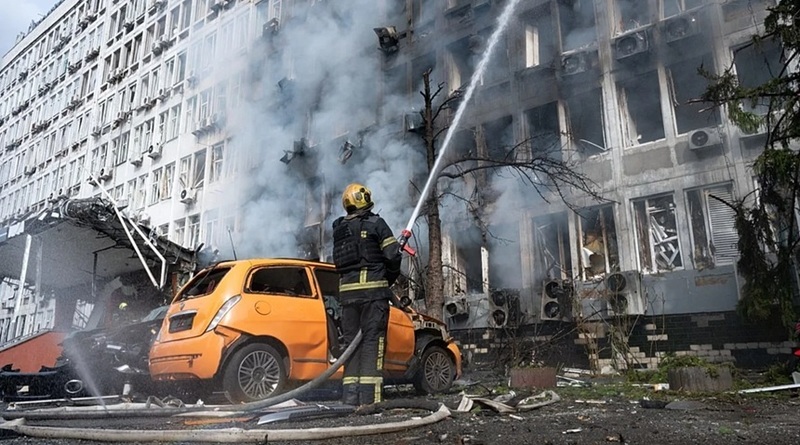 NEWS.ro: Rusia loveşte Kievul într-un nou val de atacuri