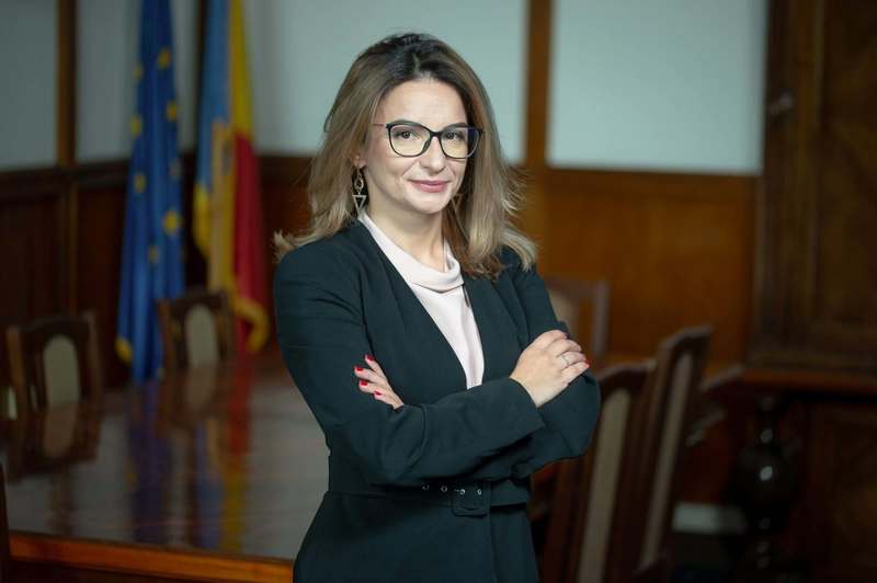 NEWS.ro: Secretar de stat în Ministerul Justiţiei:  Mai sunt câteva zile de mandat…nu sunt tristă pentru că plecăm, aşa e politica, sunt tristă pentru ce vine