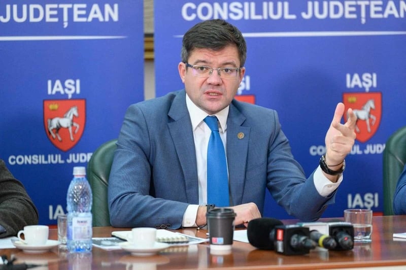 NEWS.ro: Şeful Consiliului Judeţean Iaşi, Costel Alexe, acuză PSD că judeţul a rămas fără prefect în condiţiile violării spaţiului aerian cu drone şi îi cere premierului să facă o numire urgentă la Prefectura Iaşi