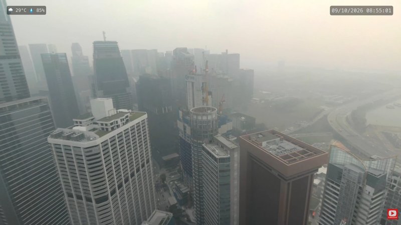 NEWS.ro: Smogul toxic determină închiderea şcolilor în Malaezia, în timp ce poluarea atinge niveluri record în Singapore / Măsuri speciale pentru cursa de Formula 1