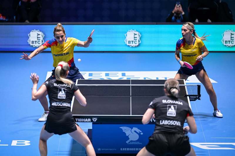 NEWS.ro: Tenis de masă: Elizabeta Samara şi Bernadette Szocs, în sferturi la CE din Slovenia