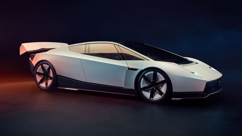 NEWS.ro: Tesla a prezentat noul Roadster, capabil să plutească în aer cu ajutorul tehnologiei SpaceX; Demonstraţia alimentează speculaţiile privind o fuziune între companiile lui Elon Musk