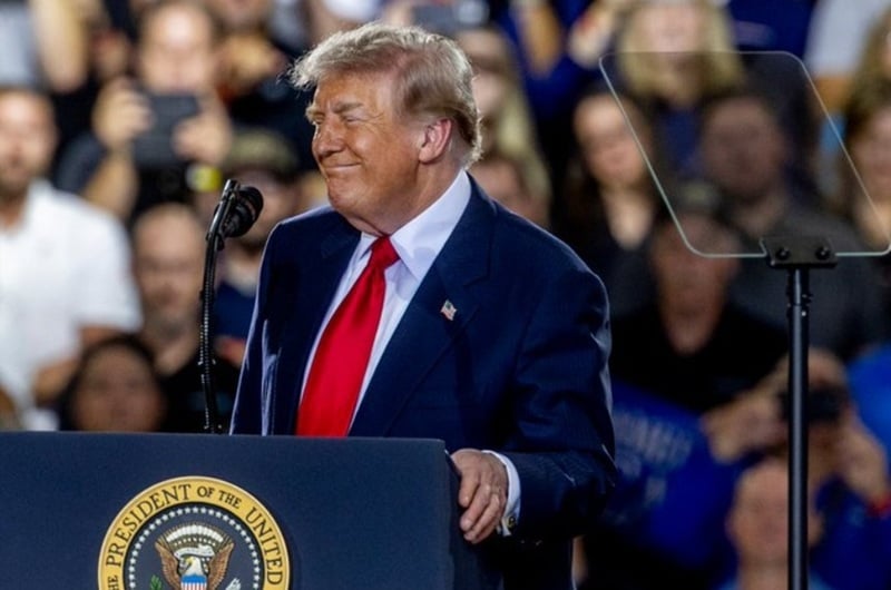 NEWS.ro: Trump dă asigurări, la un miting în Michigan, că un acord comercial cu Canada, care ”fură neîncetat” SUA, urmează să aibă loc ”rapid”. ”Vom rezolva asta rapid. Ei sunt pregătiţi să nea dea tot ceea vrem”