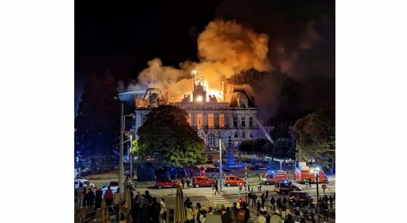 NEWS.ro: Un al doilea suspect arestat cu privire la incendierea Primăriei Limoges la 17 octombrie. Primul suspect arestat, inculpat cu tentativă de omor a unui poliţist