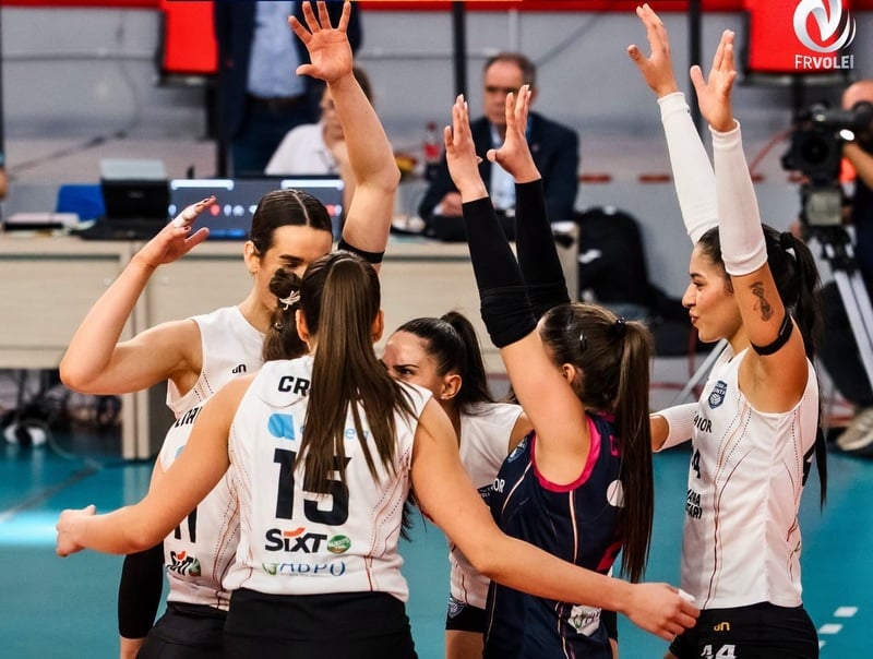 NEWS.ro: Volei feminin: CSO Voluntari a câştigat pentru a treia oară consecutiv Supercupa României