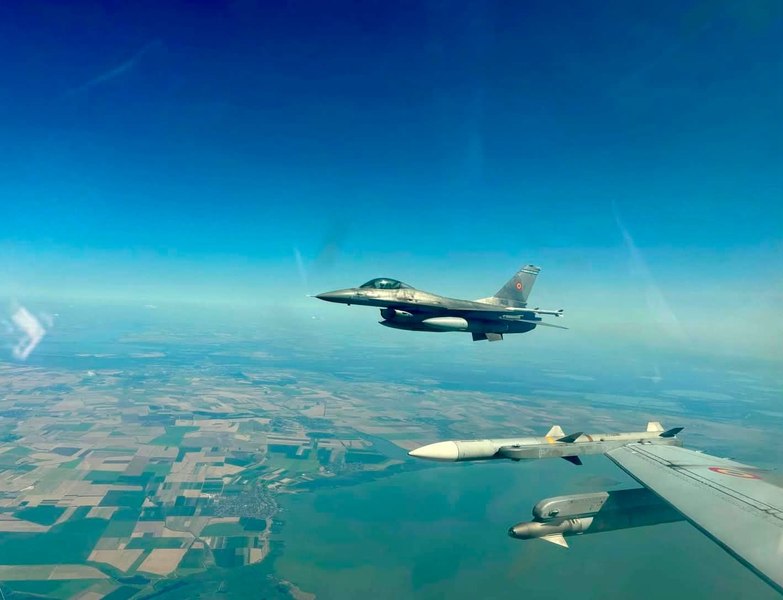 O dronă a intrat în spațiul aerian al României, în apropiere de Sulina. Două avioane F-16 au fost ridicate de la sol