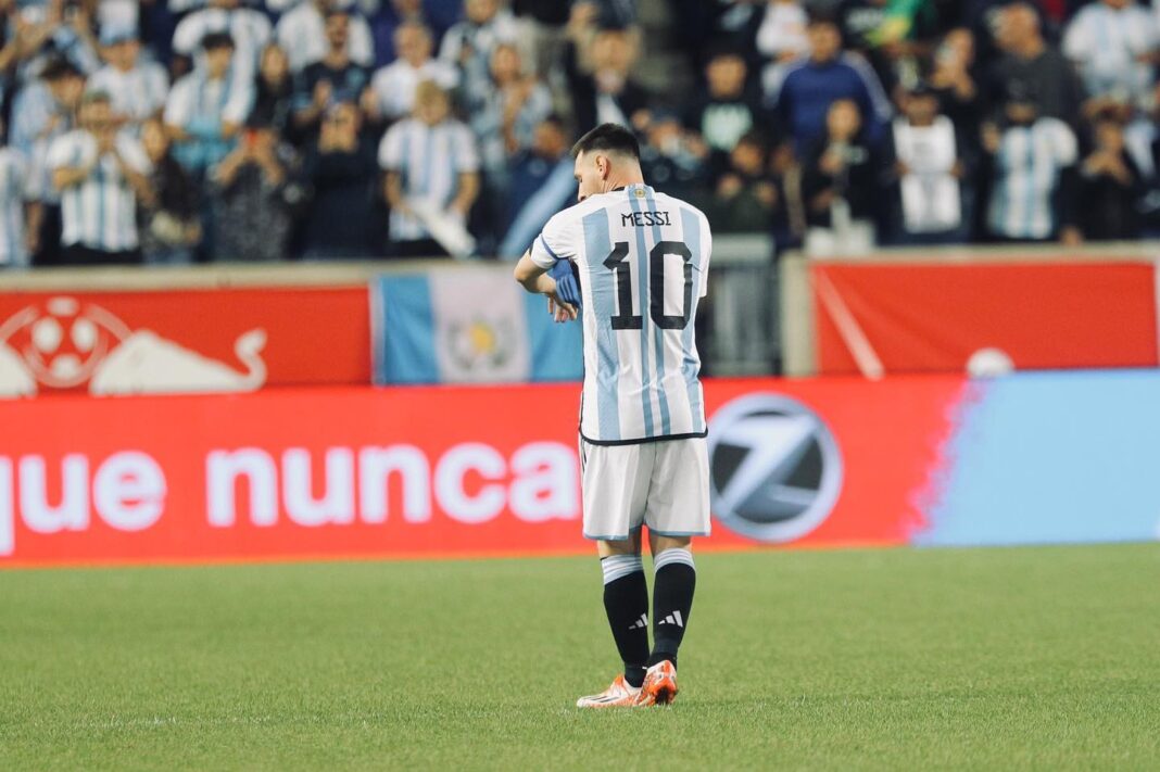 O plantă rară în culorile Argentinei a primit numele lui Messi. Unde crește și de ce e în pericol