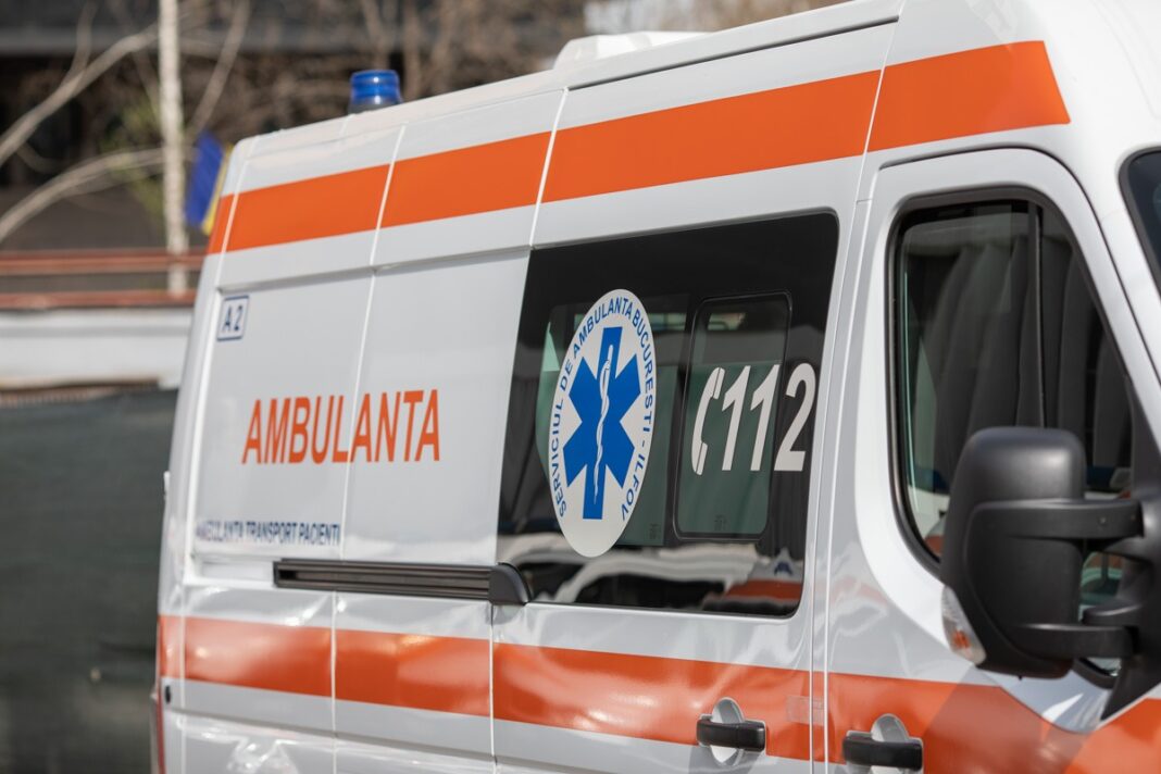 Pacient imobilizat la pat de 30 de ani, externat noaptea de la Spitalul Județean Sibiu / A ajuns acasă cu branula în venă / Spitalul: „Situație regretabilă, dar care nu a pus în pericol pacientul”