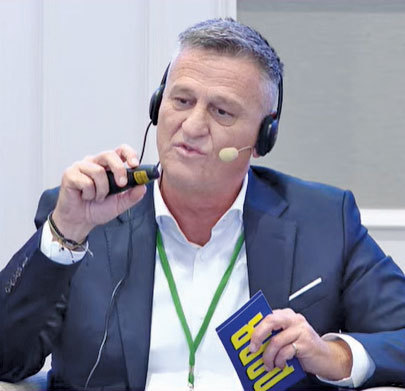 Pagina verde. Construcţiile consumă jumătate din materialele extrase în UE. Mario Proell, CEO, PORR România: „Dacă lăsăm lucrurile aşa cum sunt, până în 2050 totul se dublează“. Sectorul construcţiilor generează peste 35% din deşeurile din UE, potrivit Comisiei Europene