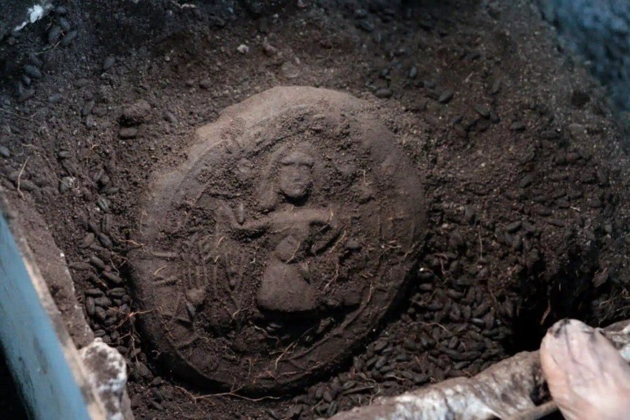 Pâinea veche de 1.300 de ani care i-a surprins pe arheologi. Mesajul descoperit pe ea are o semnificație aparte
