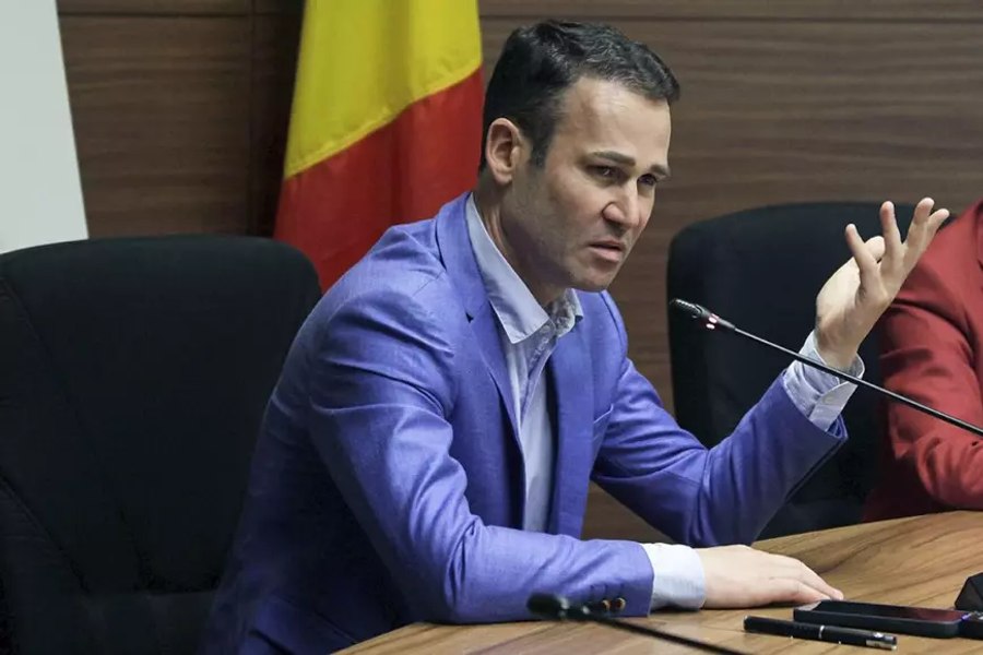 Părăsește firma fratelui lui Robert Negoiță pentru un post de șofer la STB. Primarul Sectorului 3: „E clar că ceva e putred rău”