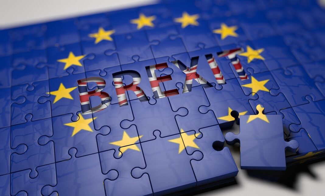 Premierul britanic afirmă că Rusia a intervenit în referendumul pentru Brexit