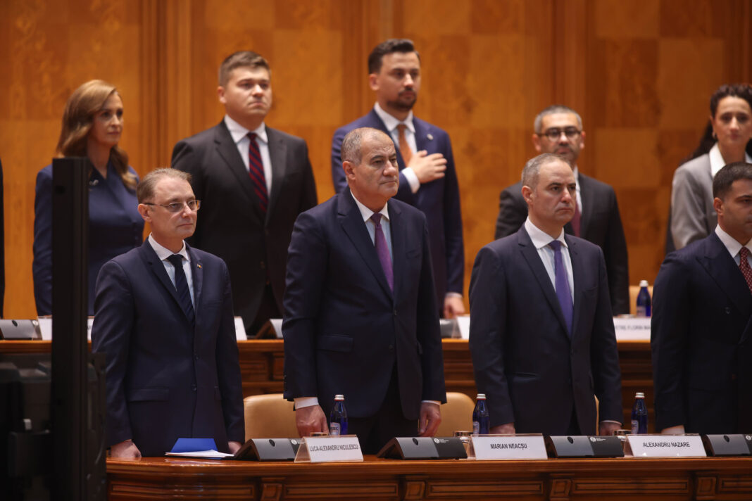 Premierul Luca Niculescu a explicat cum a ajuns într-un guvern PSD: ”Și-au asumat guvernarea” / ”Invitația a fost adresată și altor partide”