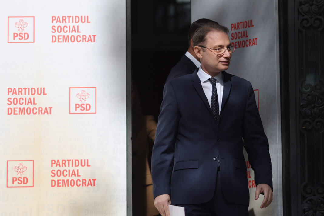 Programul de guvernare PSD – Luca Niculescu: deficit de 5,2% din PIB în 2027, eliminarea impozitului minim pe cifra de afaceri, indexarea „prudentă” a pensiilor, impozitarea proprietății la valoarea de piață