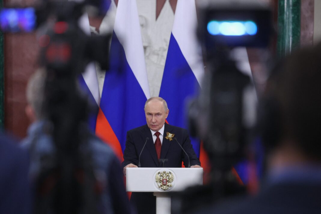 Putin se declară pregătit să reia negocierile trilaterale cu Ucraina și SUA