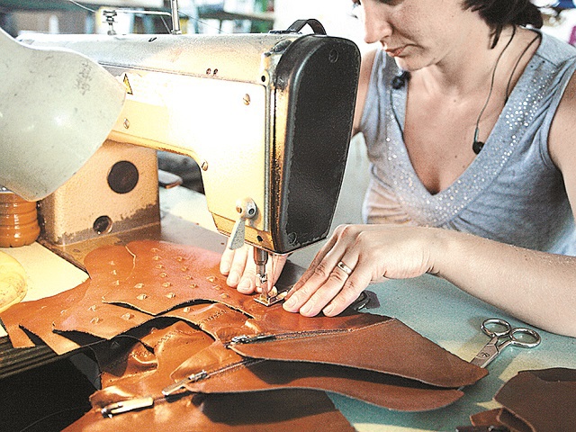 Raffaello Shoes Factory, cel mai mare producător de pantofi din România, a trecut pe pierdere în 2025, la afaceri de 170,9 mil. lei