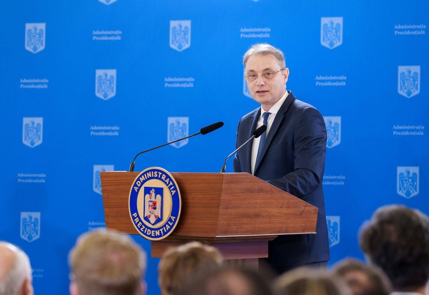 Reacții după desemnarea lui Luca Niculescu: PSD acuză o sfidare a parlamentului, AUR dă „zero voturi”. Ce spun PNL și UDMR