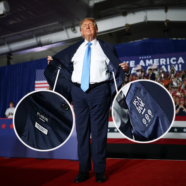 S-a dat de gol: Donald Trump într-o contradicție vestimentară. Costumul de sub 300 de dolari care a stârnit ironii