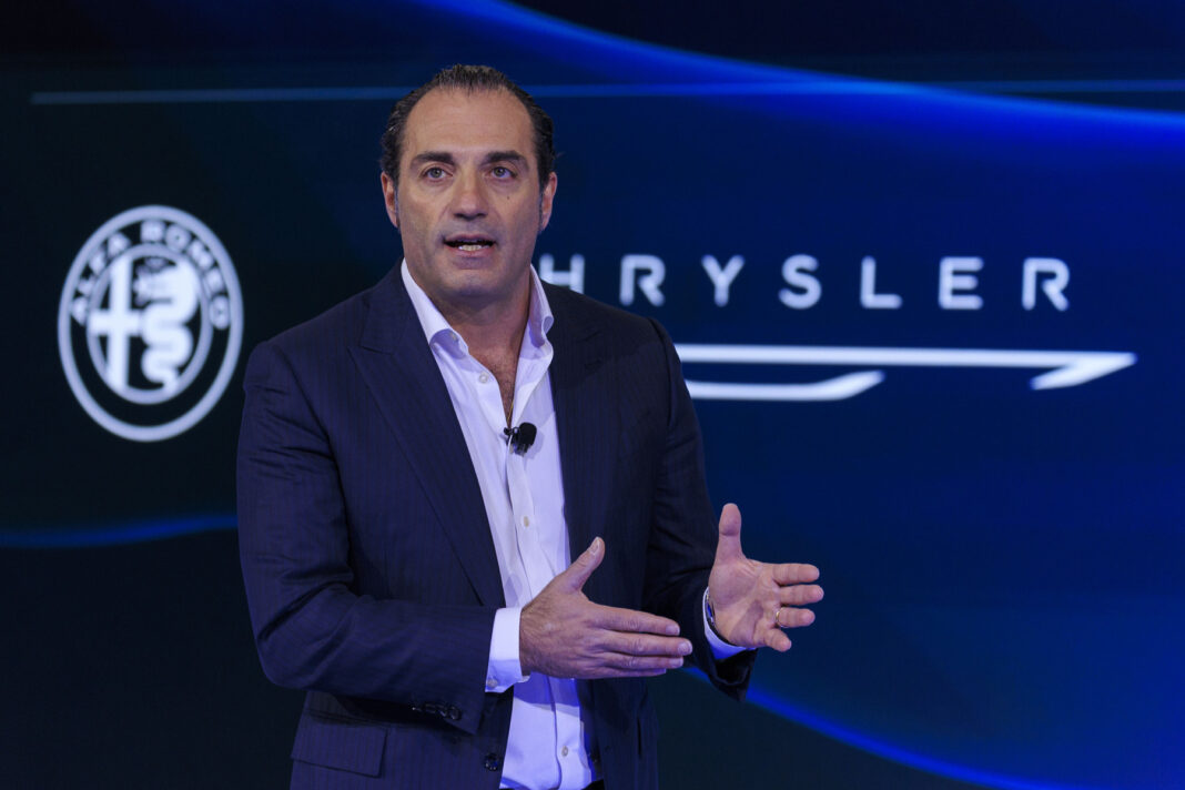 Şeful Stellantis cere stimulente mai puternice pentru producătorii auto care construiesc în Europa, în contextul intensificării concurenţei din China