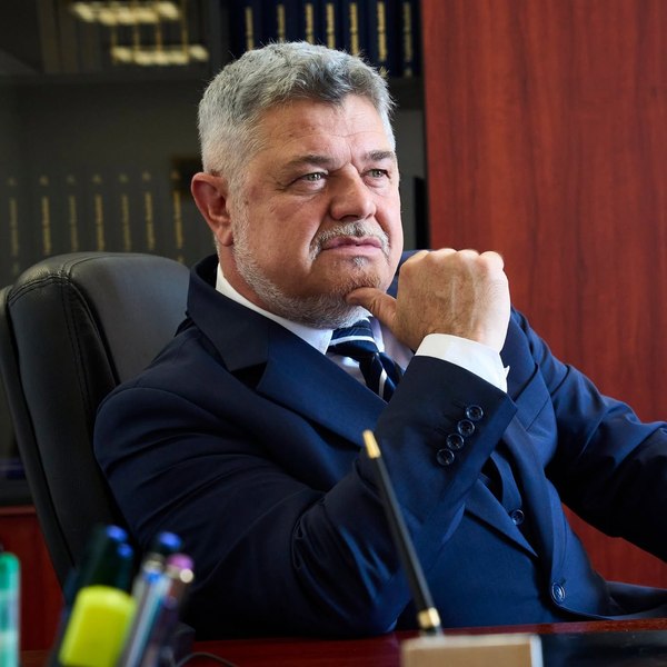 Senatorul Ninel Peia: „Fratele nostru suveranist George Simon a căzut pe interceptări în dosarul Fănel Bogos”