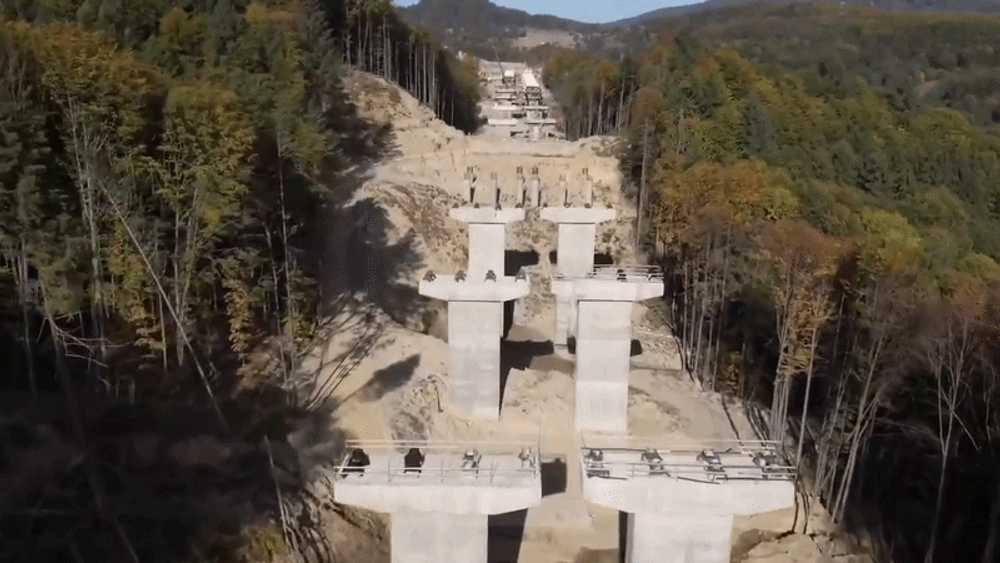 Stadiul lucrărilor pe Secțiunea 3 a Autostrăzii Sibiu-Pitești: imagini de pe șantier