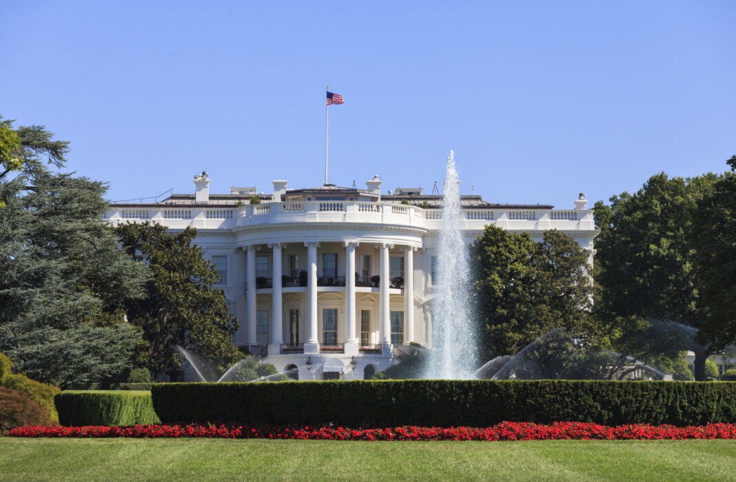 Trump vrea să transforme sala de presă de la Casa Albă într-o piscină / În perioada lui Roosevelt aici funcționa o piscină, parte a terapiei pentru picioarele sale, afectate de poliomielită