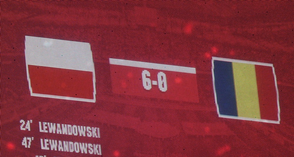 UEFA pune sare pe rană: ce imagini a postat cu Lewandowski, după ce polonezul a distrus România cu un hat-trick