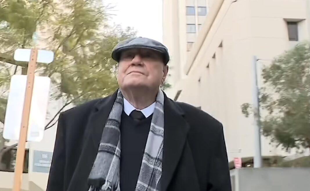 Un fost episcop din Australia, condamnat la șase ani și jumătate de închisoare pentru viol și abuzuri sexuale / Ar fi folosit fondurile bisericii pentru petreceri nud