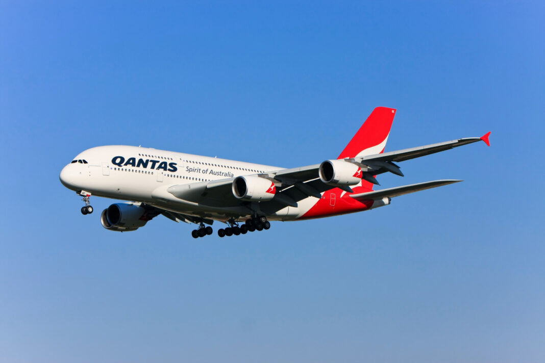 Un zbor Qantas a fost anulat după descoperirea unor ploșnițe la bordul avionului