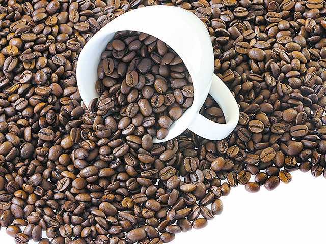 Unde îşi beau europenii cafeaua: în România, 80% din consum se întâmplă acasă, pe când Grecia e campioană la ieşitul în oraş, urmată îndeaproape de Croaţia şi Spania