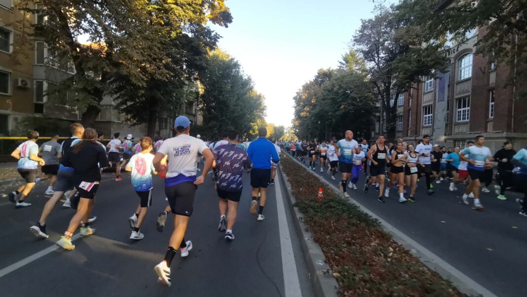 VIDEO UVT Liberty Marathon a adus peste 5.000 de alergători la Timișoara / Semnătura Nadia Comăneci pe medaliile celor care au încheiat cursele