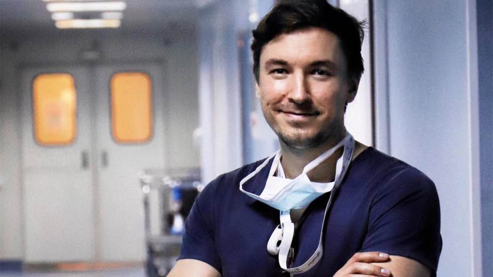 Vracii și suplimentele vor intra sub legalitate. Medic: „Dacă oamenii oricum o fac, e mai bine să existe reguli”