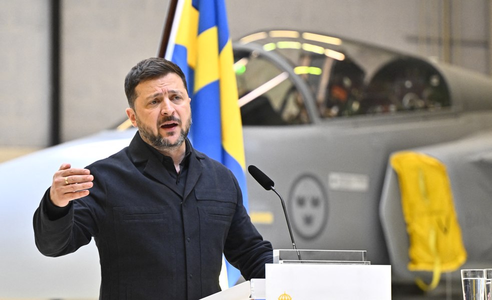 Zelenski, după ce o centrală electrică importantă din Kiev a fost lovită de rachete ruseşti: „Este important ca SUA să vadă ce se întâmplă”